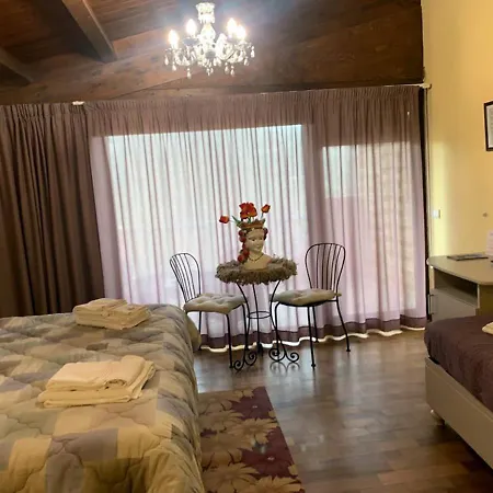 לינה וארוחת בוקר Del Sole Relais 4*