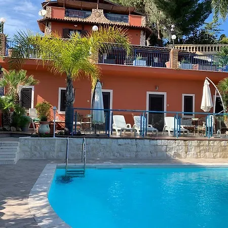 Del Sole Relais Bed and breakfast