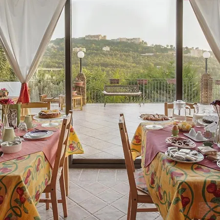 Del Sole Relais Bed & Breakfast 4*